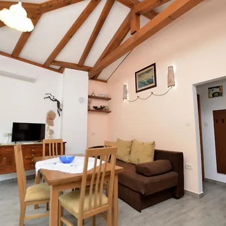 House Pobri Дом отдыха