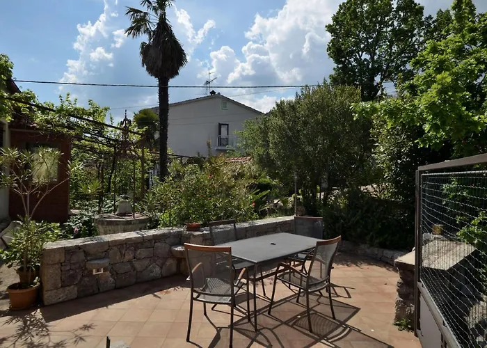 House Pobri Дом отдыха Опатия