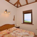 Casa de Férias House Pobri *